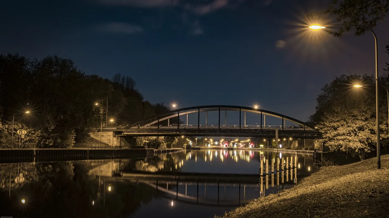 Oberhausen ist eine kreisfreie Großstadt im westlichen Ruhrgebiet